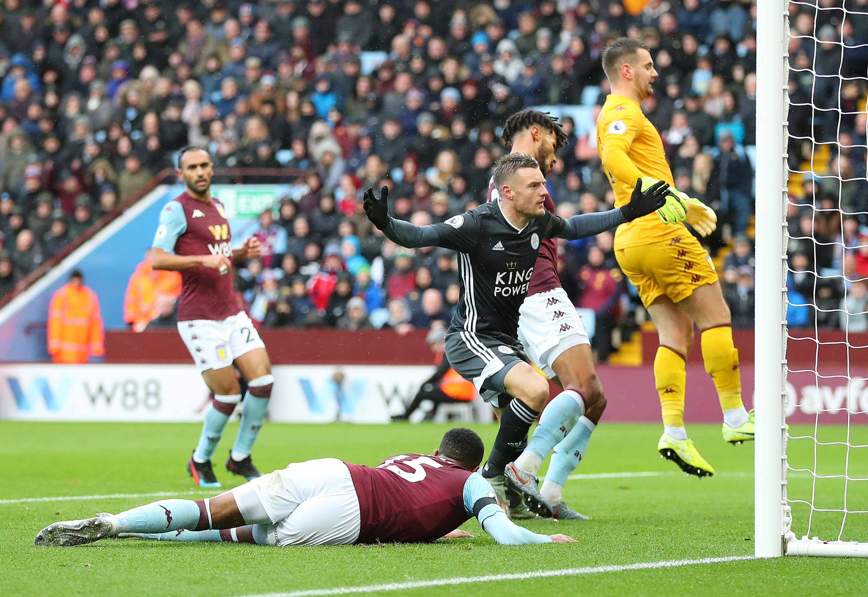 场比赛是远 场比赛是远